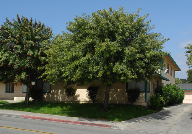 107 S Poe St in Lake Elsinore, CA - Building Photo - Building Photo