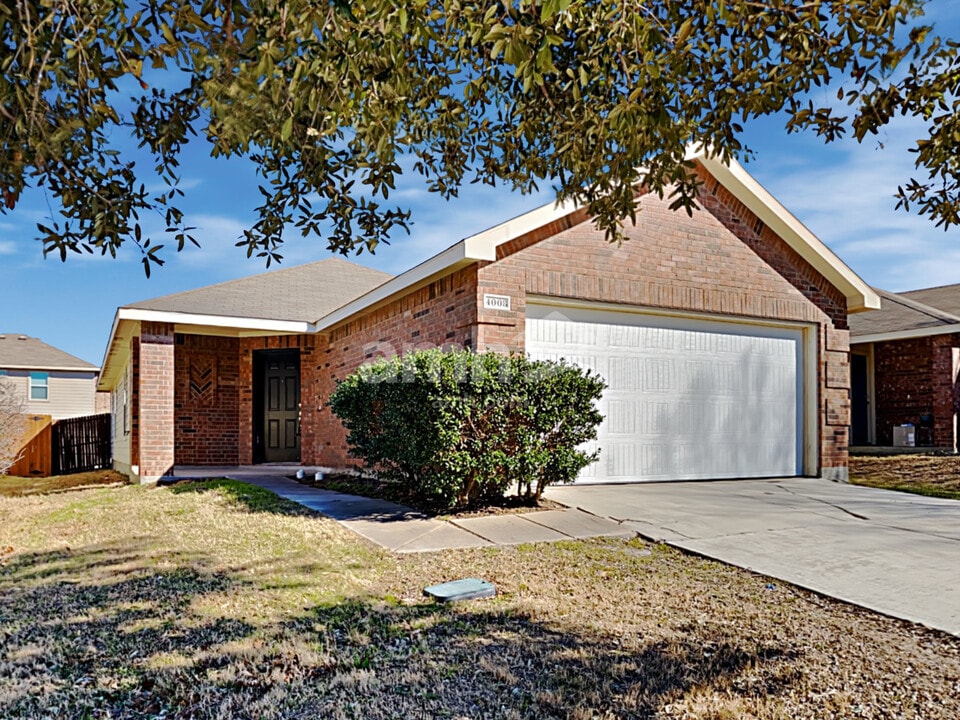 4008 Freedom St in Heartland, TX - Building Photo