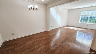 103 Canter Ct in Goshen, NY - Building Photo