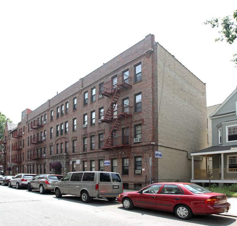 250 Hawthorne St in Brooklyn, NY - Foto de edificio