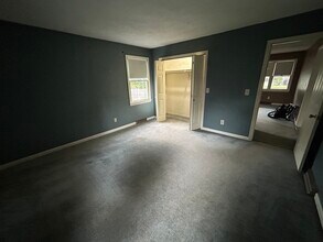 3 Sunflower Ln, Unit B in Westfield, MA - Building Photo - Building Photo