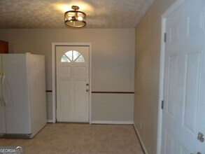 5261 Heather Ln in Atlanta, GA - Building Photo - Building Photo