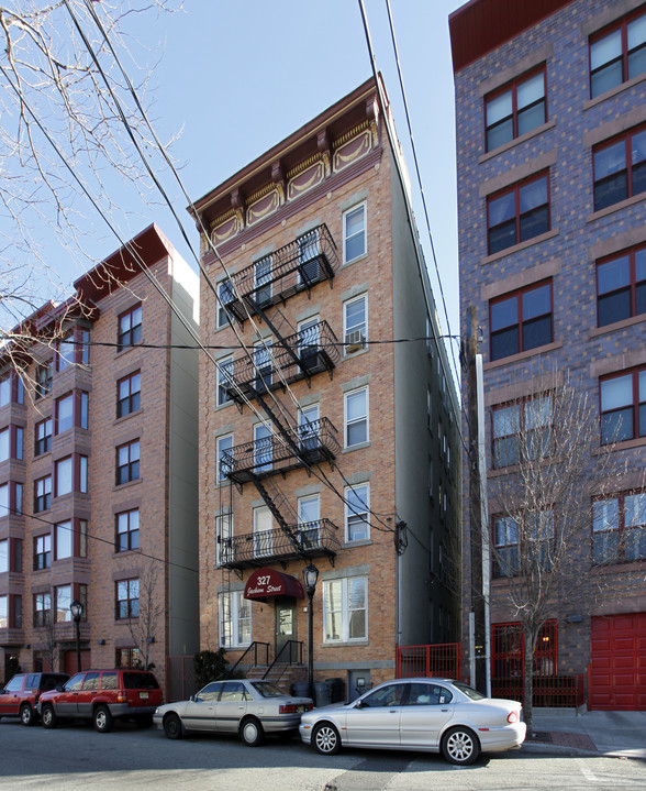 327 Jackson in Hoboken, NJ - Building Photo