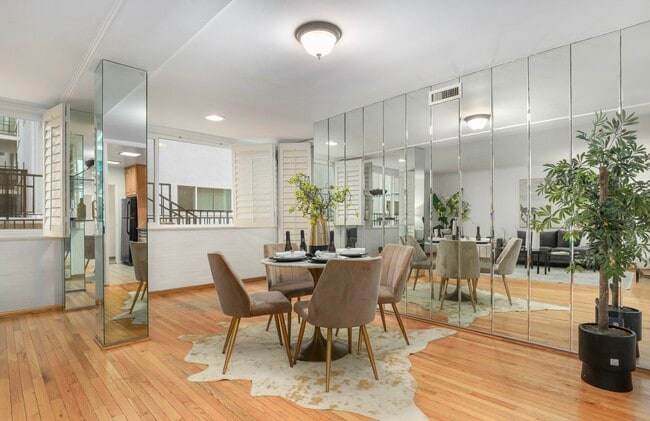 540 Kelton Ave in Los Angeles, CA - Building Photo - Building Photo