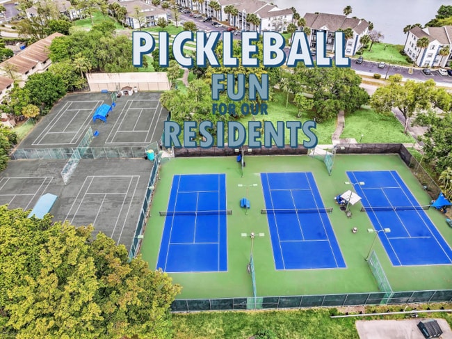 2881 N Oakland Forest Dr in Oakland Park, FL - Foto de edificio - Building Photo