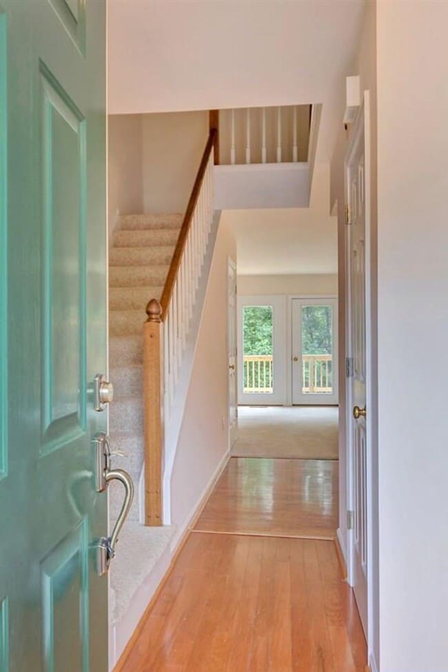 1355 Wimbledon Way in Charlottesville, VA - Building Photo - Building Photo