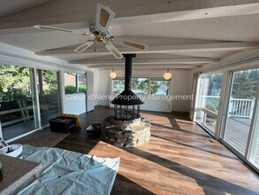 475 S Lower Crystal Bay Rd in Post Falls, ID - Building Photo - Building Photo