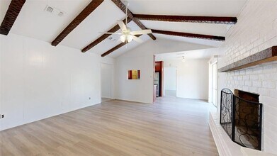 2009 Carter Creek Pkwy, Unit 05403H in Bryan, TX - Building Photo - Building Photo
