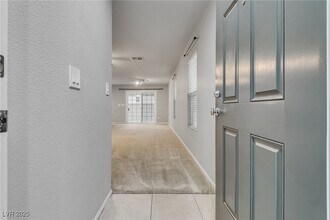 9189 Verdugo Ridge Ct in Las Vegas, NV - Building Photo - Building Photo