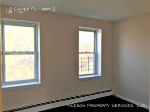 12 Davies Pl-Unit -Apt 2 in Poughkeepsie, NY - Building Photo - Building Photo