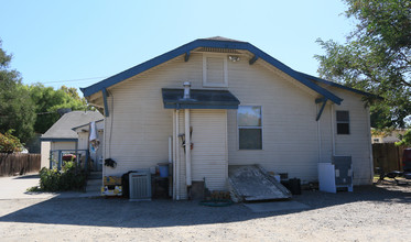 117 W 12th St in Tracy, CA - Building Photo - Building Photo