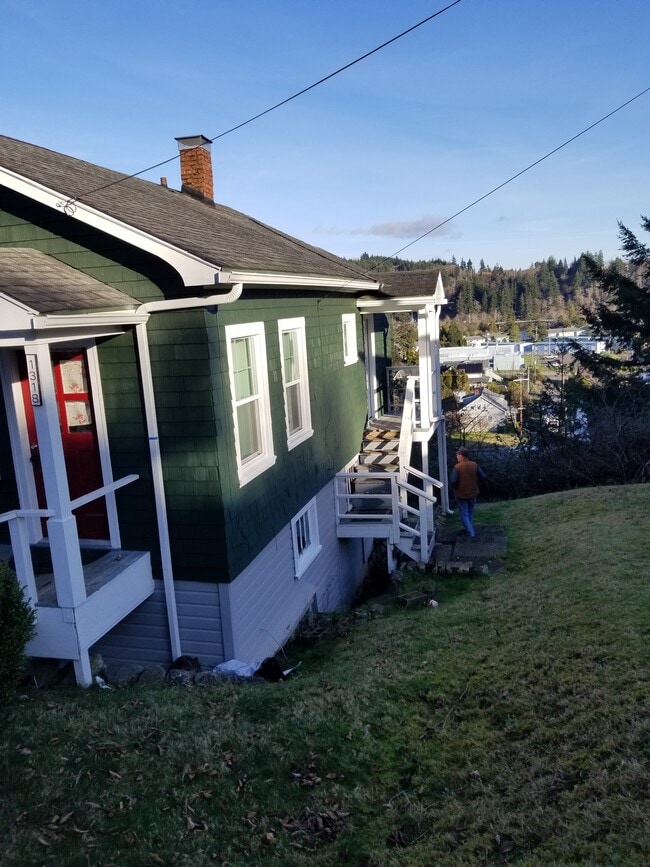 property at 1318 N C St