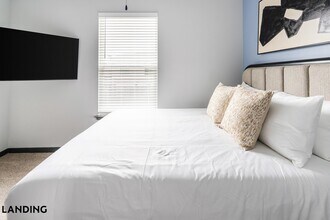 8511 Myslak Wy, Unit 8545C in Pensacola, FL - Foto de edificio - Building Photo