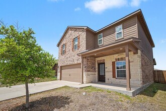 9335 Nubuck Br in Converse, TX - Building Photo - Building Photo