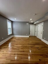 8-10-10 Nelson St in Boston, MA - Building Photo - Building Photo