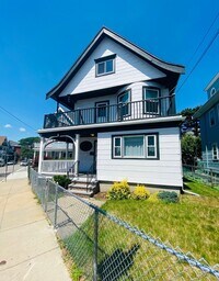 72 Roseclair St photo'