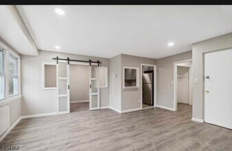 188 N Park St in East Orange, NJ - Building Photo - Building Photo