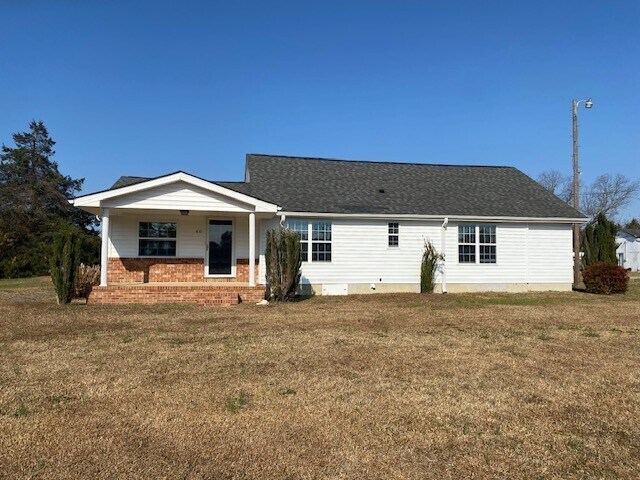 60 Strickland Rd in Smithfield, NC - Building Photo