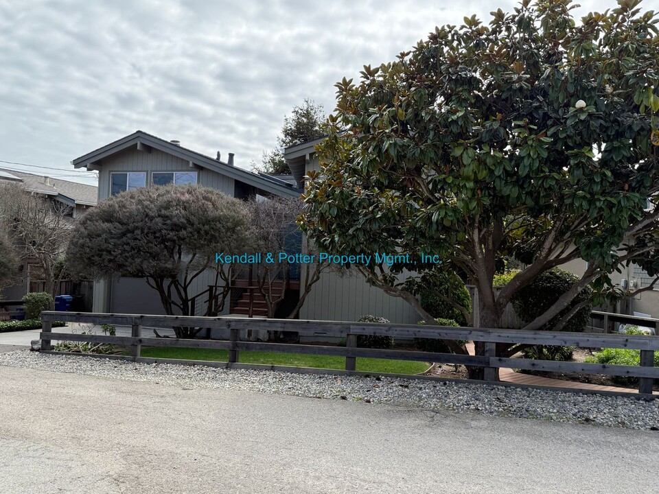 507 Court Way in Aptos, CA - Building Photo