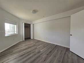 637 SW 3rd St in Miami, FL - Building Photo - Building Photo