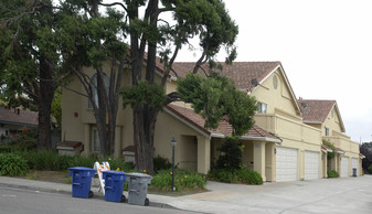 2540 Marina Blvd Apartments