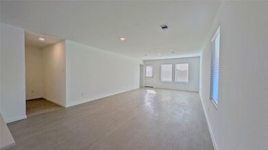 16843 Old Wagon Wy in Hockley, TX - Building Photo - Building Photo