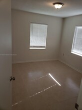 147 W 24th St in Riviera Beach, FL - Building Photo - Building Photo