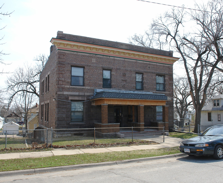 4407 S 22nd St in Omaha, NE - Building Photo