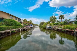 6660 Schooner Bay Cir in Sarasota, FL - Building Photo