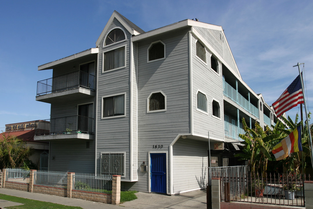 1630 Cherry Ave in Long Beach, CA - Building Photo