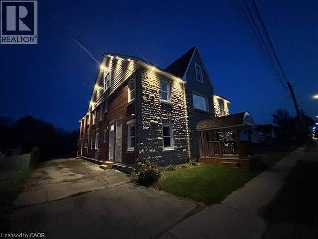 803 King St in Port Colborne, ON - Building Photo - Building Photo