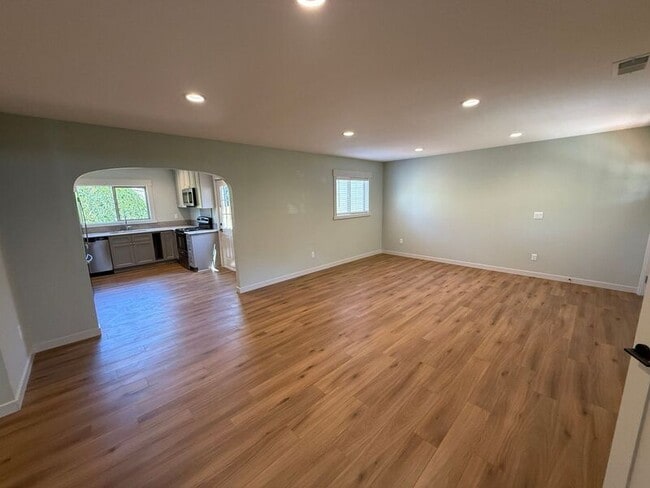 805 Boxwood Ln SE in Salem, OR - Building Photo - Building Photo