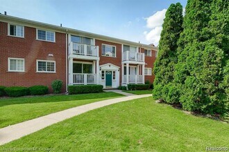 487 N Eton St, Unit B 6 in Birmingham, MI - Building Photo - Building Photo