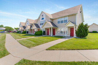 Reserve at Moonlight in Gardner, KS - Foto de edificio - Building Photo