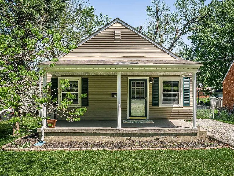 1591 Belmar Dr in Louisville, KY - Building Photo