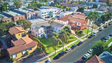 1138 S Bronson Ave in Los Angeles, CA - Building Photo - Building Photo