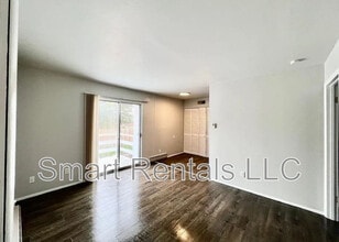 9955 Chateau Roi Dr in Affton, MO - Building Photo - Building Photo