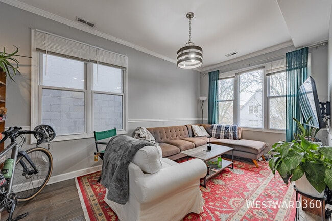 1733 N Artesian Ave in Chicago, IL - Building Photo - Building Photo