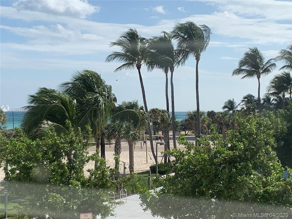 7300 Ocean Terrace-Unit -208 in Miami Beach, FL - Building Photo