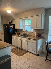 2100 Camellia St in Denton, TX - Building Photo - Building Photo