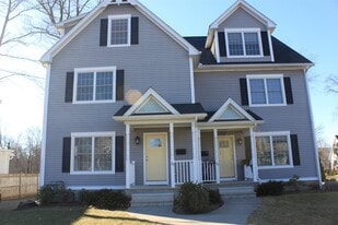 22 Church St in Southington, CT - Building Photo