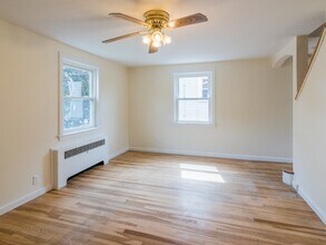 21 York Ave in Watertown, MA - Building Photo - Building Photo