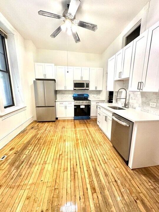 1656 S Throop St in Chicago, IL - Building Photo