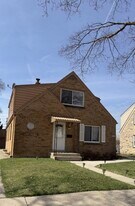 4383 S 5th Pl, Unit A in Milwaukee, WI - Building Photo