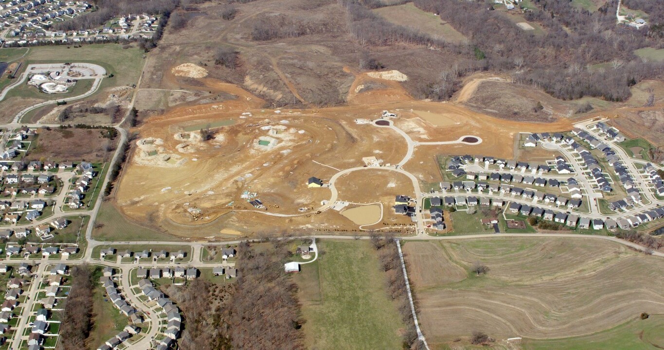 Lombardo Homes at Sutton Farms in Wentzville, MO - Building Photo