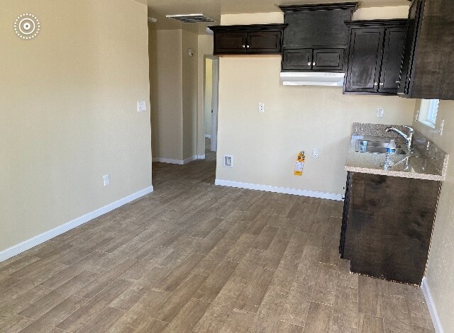 105 Asti St in Delano, CA - Building Photo - Building Photo