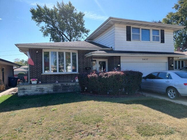 property at 5637 Murray Dr