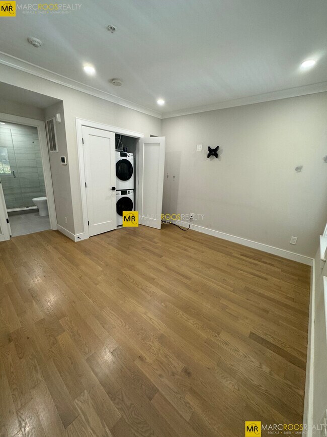property at 531 Newbury St