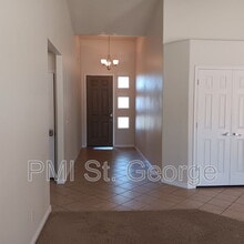340 W 350 S in Ivins, UT - Building Photo - Building Photo