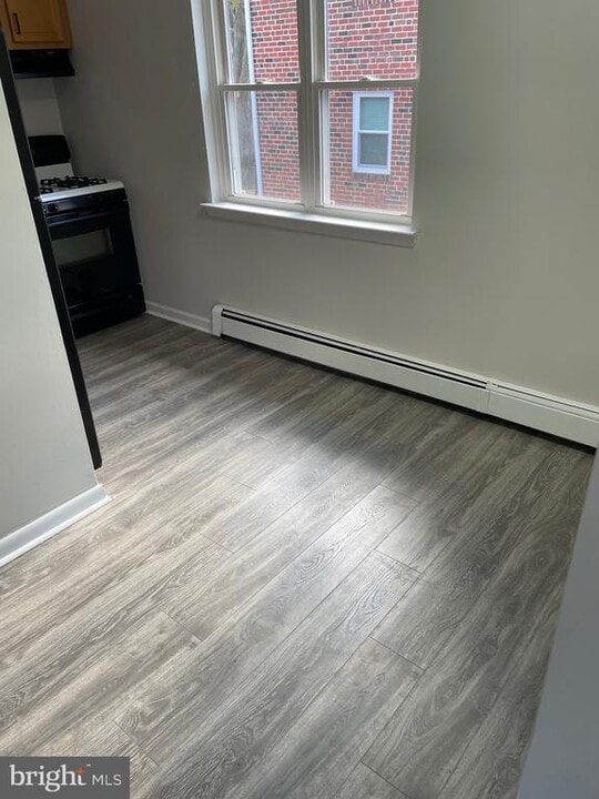 123 4th Ave in Broomall, PA - Building Photo